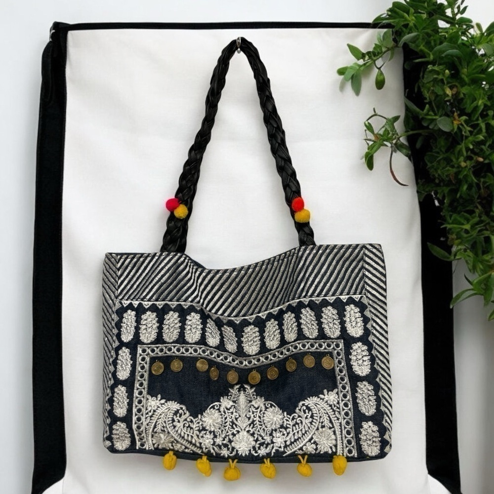 Ornately embroidered khaadi bag large size, perfect for the summer & Vacations